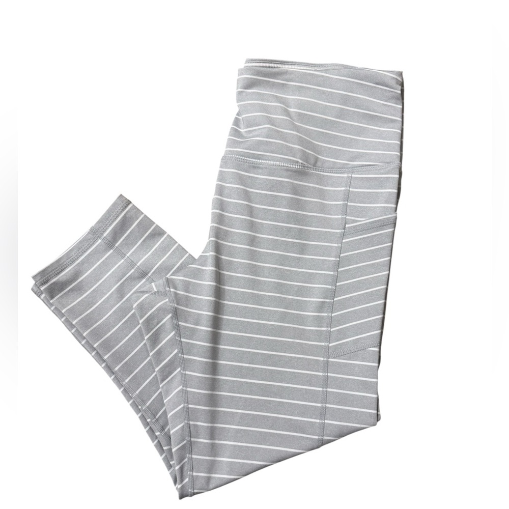 Gaiam Grey and White Striped Leggings / Yoga Pants (Size XL)